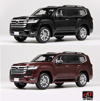 LCD 1/18 LAND CRUISER LC300